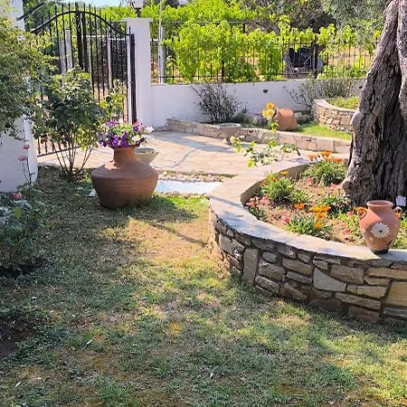 Ioannis * Skála Sotíros